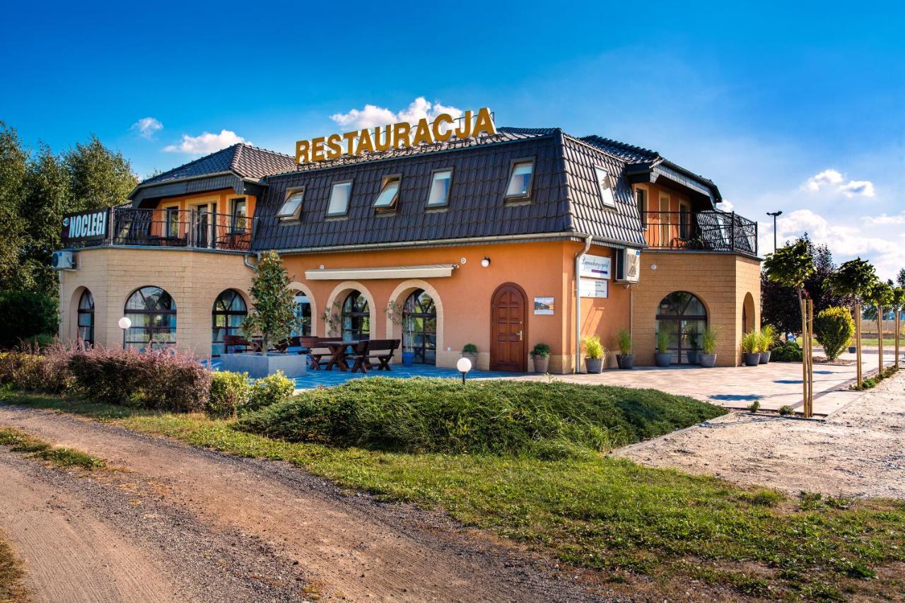 Hotel Lawendowy Ogrod à Brzeg Extérieur photo