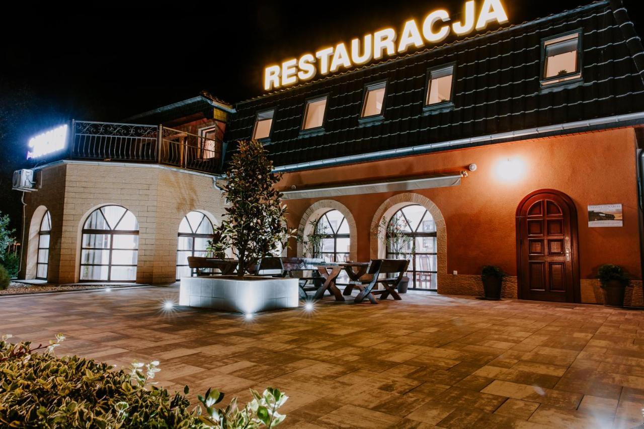 Hotel Lawendowy Ogrod à Brzeg Extérieur photo